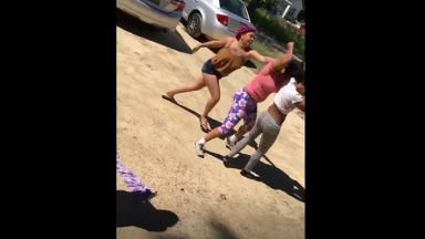 They Out Of Order: Girl Takes On All 3 Girls And Even Knocks Down A Baby!